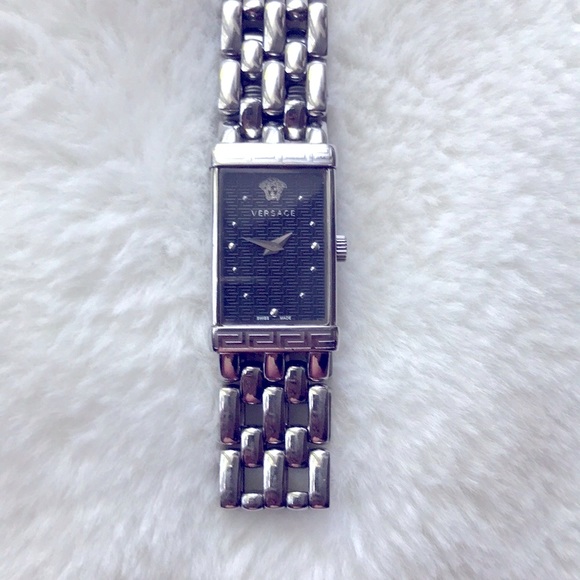 💯 Authentic Versace watch - Picture 3 of 15